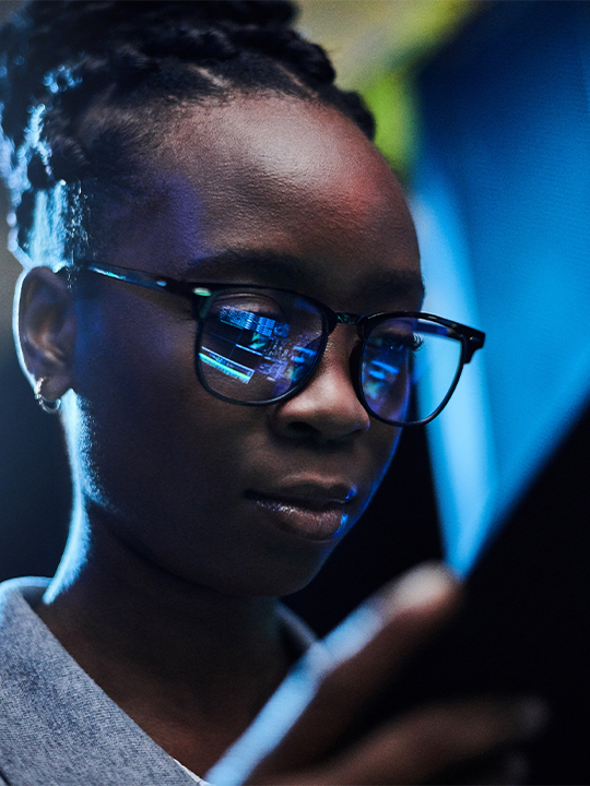 BSI Portrait 3 woman in glasses