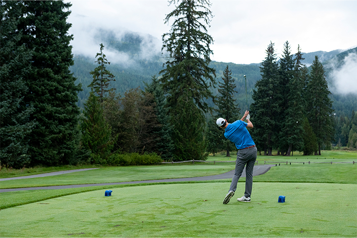 Perfect Drive Landscape 3 man swinging golf club